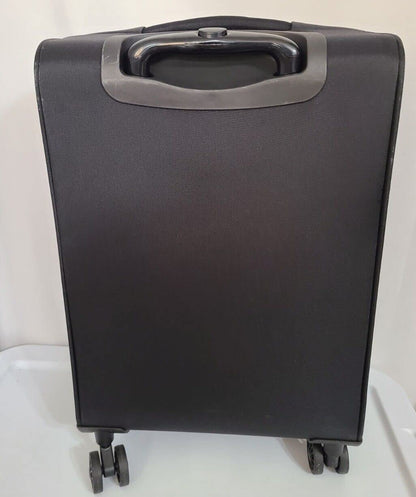 Samantha Brown 22" Upright Spinner Luggage